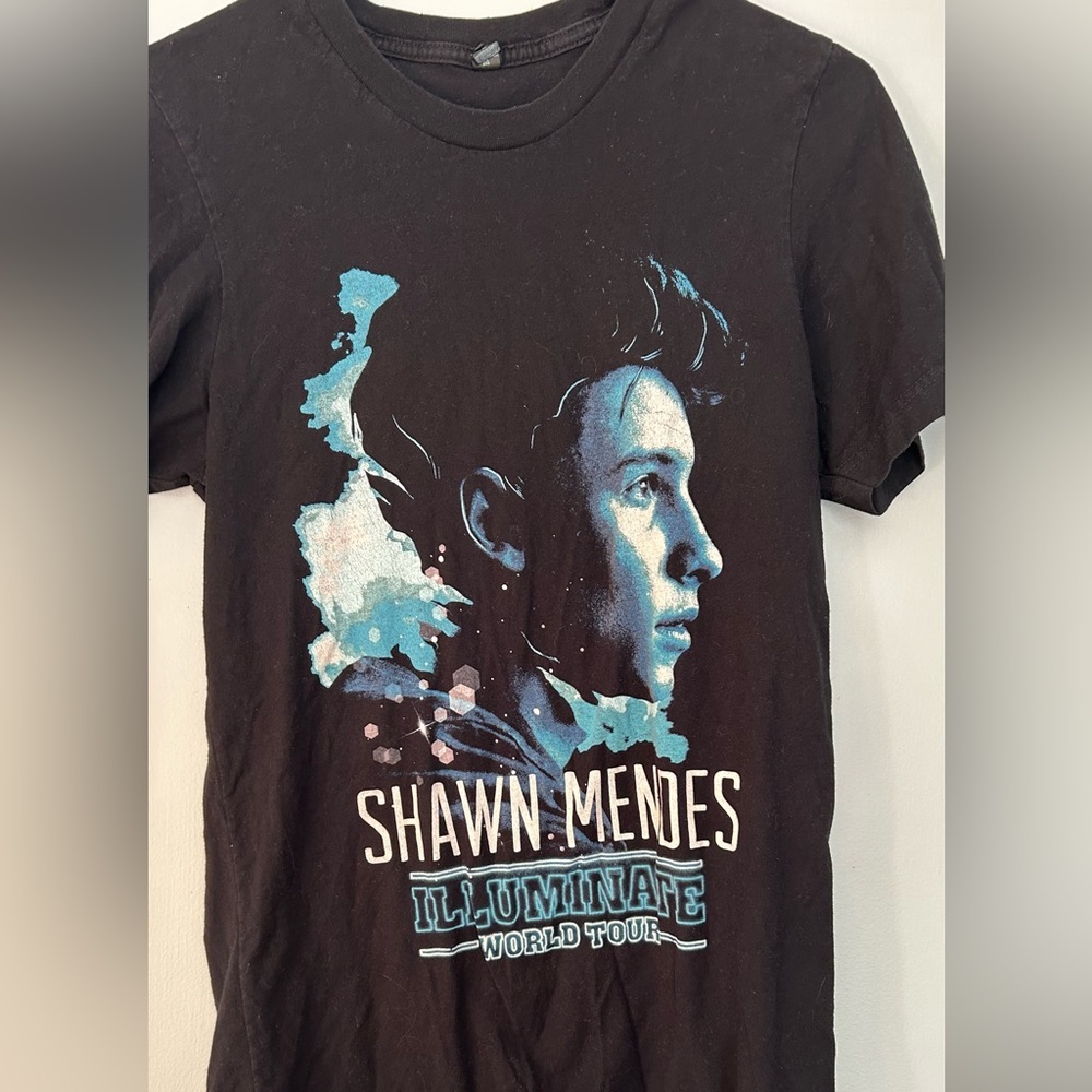 Shawn Mendes t shirt